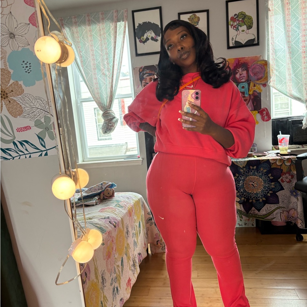 Meet your Posher, Jasmine